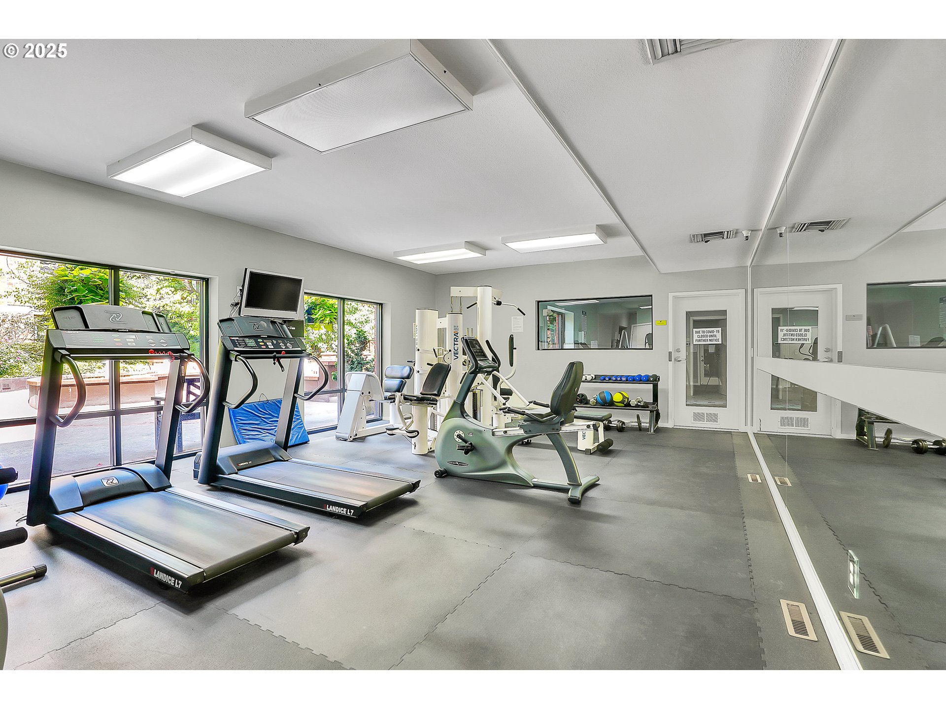 1500 Southwest Park Avenue, Unit 531 Portland, OR 97201 - Photo 15 of 26