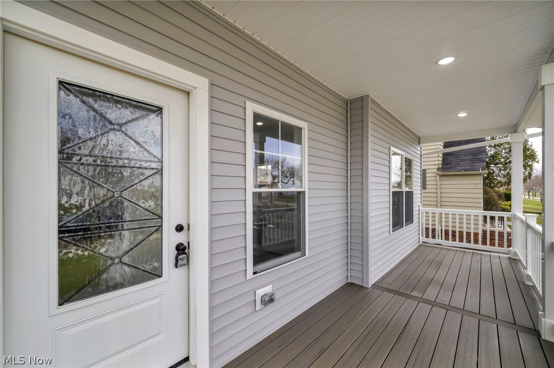 3633 Pennington Road Cleveland, OH 44120 - Photo 2 of 34 View of porch