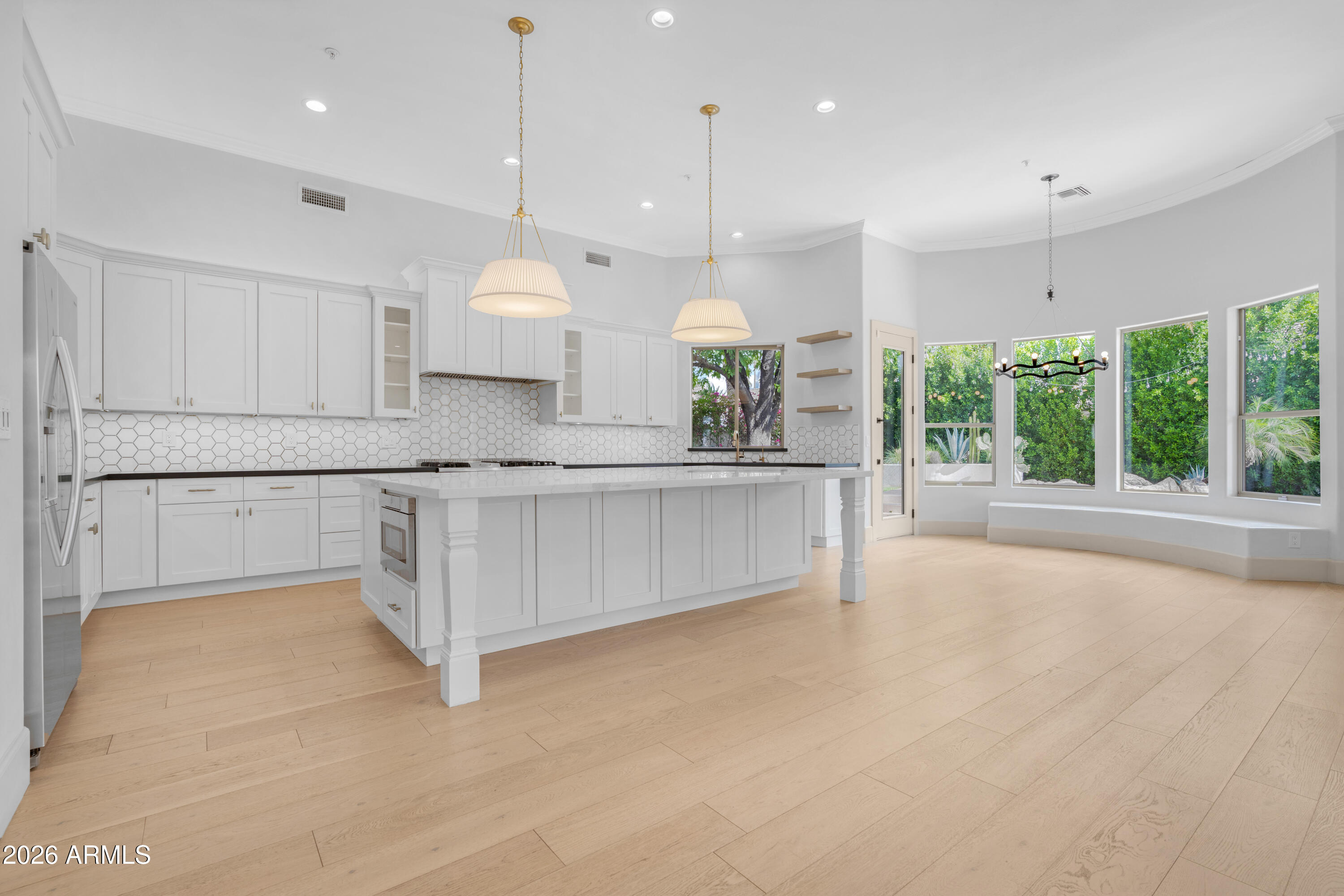 9470 East Bloomfield Road Scottsdale, AZ 85260 - Photo 9 of 49 Kitchen 4