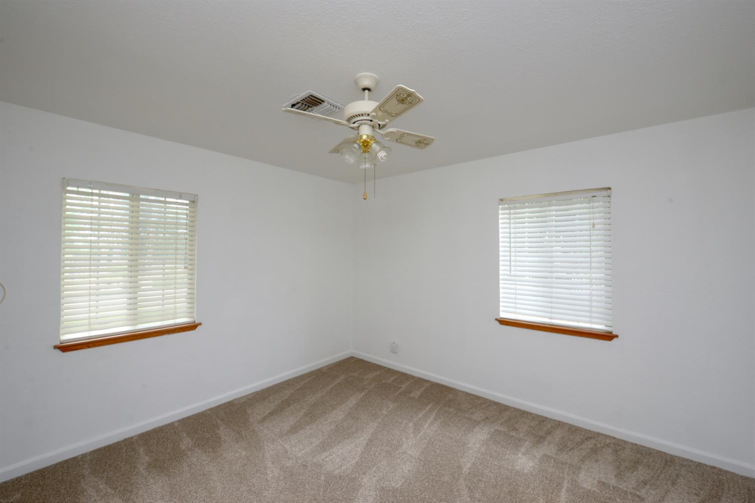 2931 East Marshall Road Patterson, CA 95363 - Photo 19 of 54 2nd Bedroom with ceiing fan