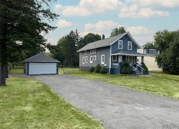 $1,650 | 8 Melrose Road, Amherst, NY 14221