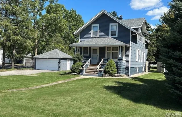 $1,700 | 8 Melrose Road, Amherst, NY 14221