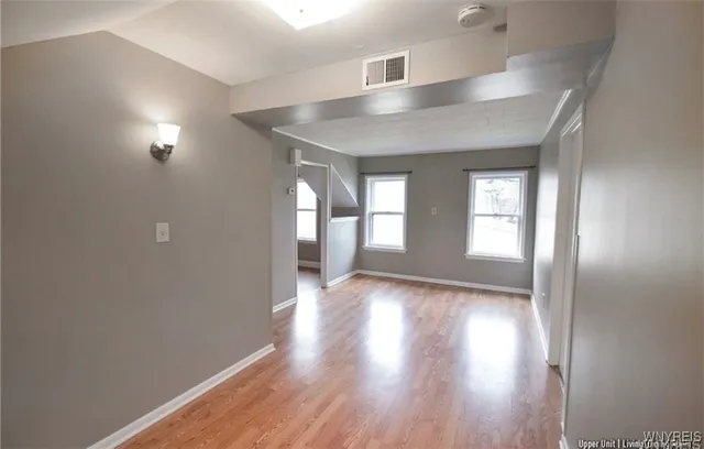 $1,700 | 8 Melrose Road, Amherst, NY 14221