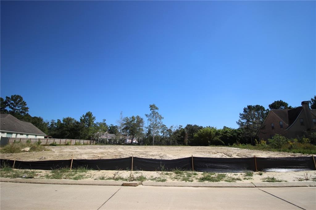 1233 Bluff Drive Slidell, LA 70461 - Photo 3 of 5