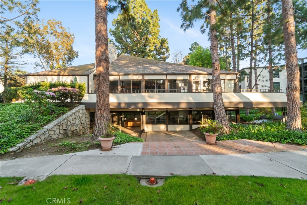 8650 Gulana Avenue, Unit C1056 Playa del Rey, CA 90293 - Photo 4 of 15