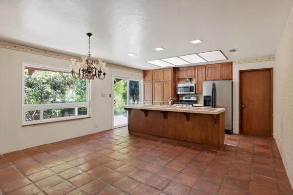 $1,599,000 | 2170 Ladera Road, Ojai, CA 93023