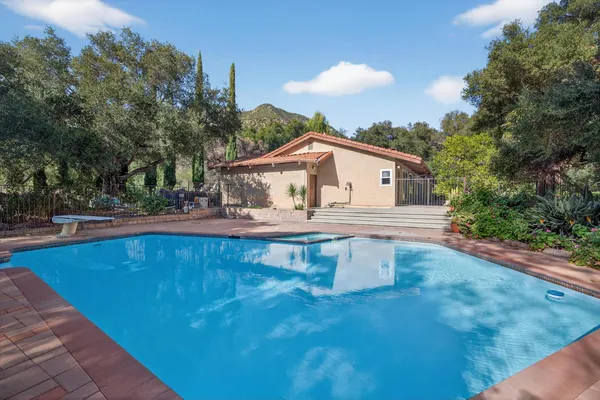 $1,599,000 | 2170 Ladera Road, Ojai, CA 93023