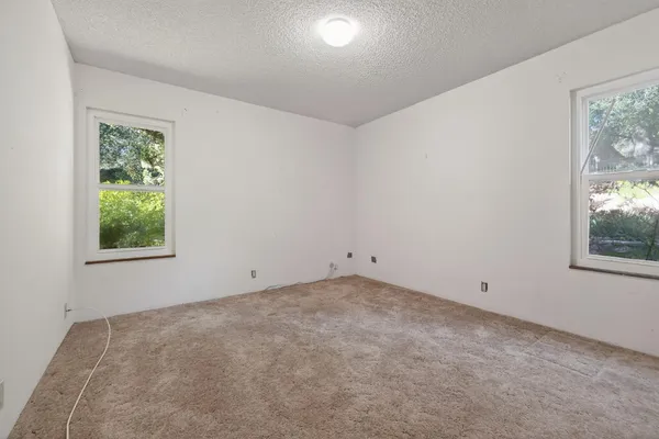 $1,599,000 | 2170 Ladera Road, Ojai, CA 93023