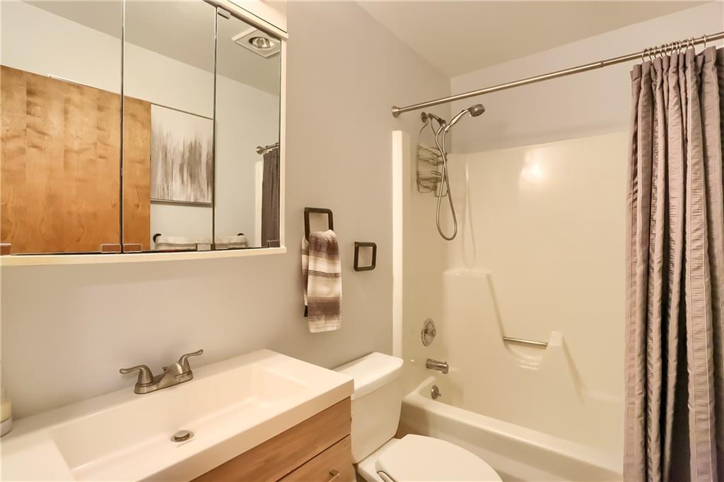 2250 West Hardies Road Gibsonia, PA 15044 - Photo 13 of 25 Gallery Image 13