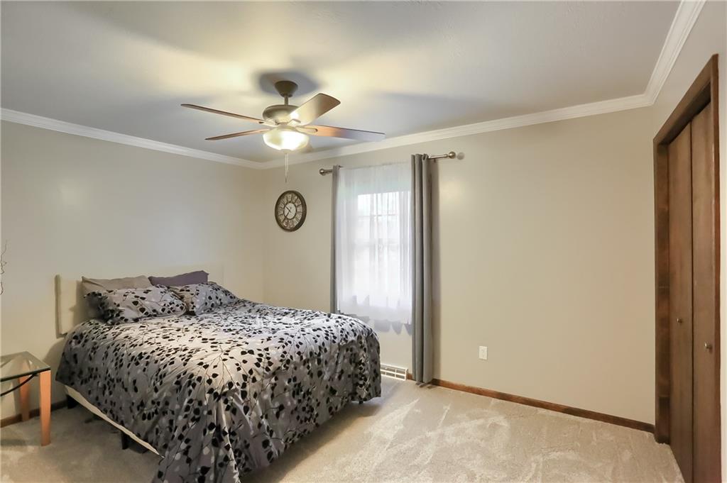 2250 West Hardies Road Gibsonia, PA 15044 - Photo 16 of 25 Gallery Image 16