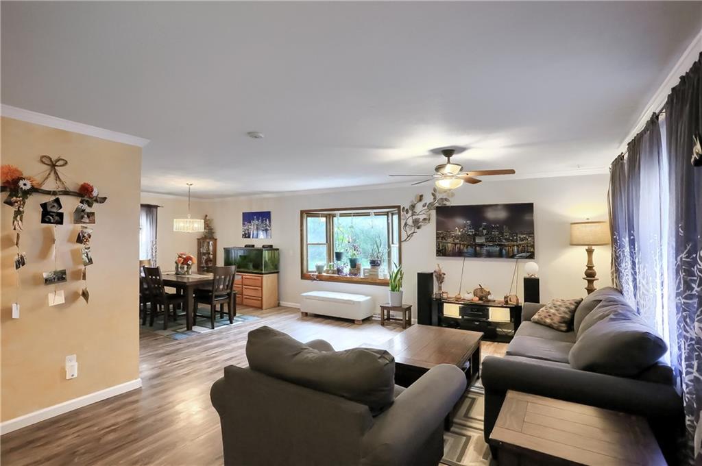 2250 West Hardies Road Gibsonia, PA 15044 - Photo 4 of 25 Gallery Image 4