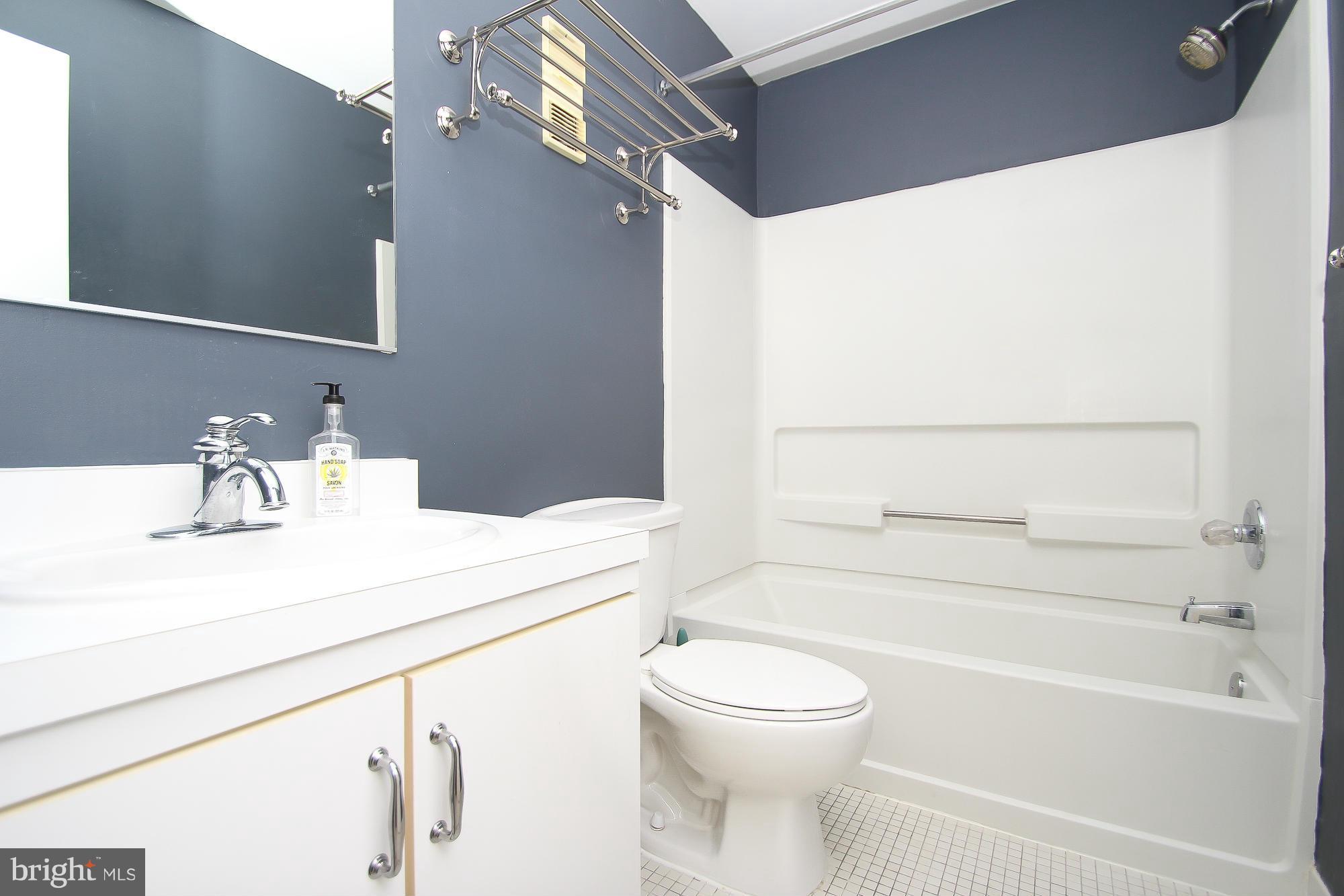 654 Charles Street, Unit R15 Baltimore, MD 21230 - Photo 12 of 25 Bath
