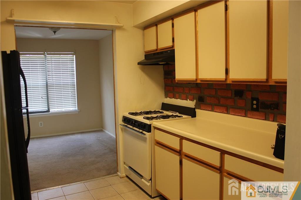 82 Keystone Court Edison, NJ 08817 - Photo 11 of 21