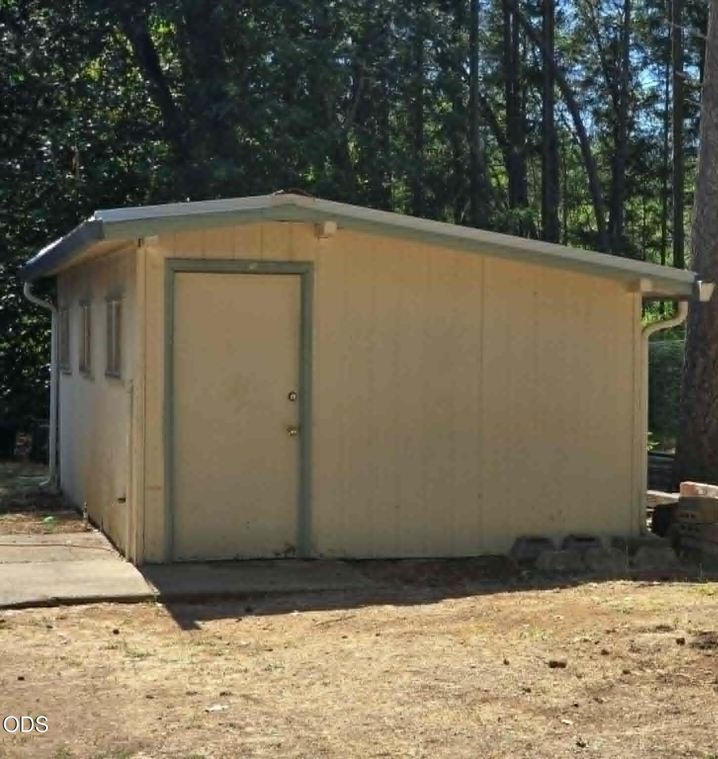 4299 Dick George Road Cave Junction, OR 97523 - Photo 8 of 12