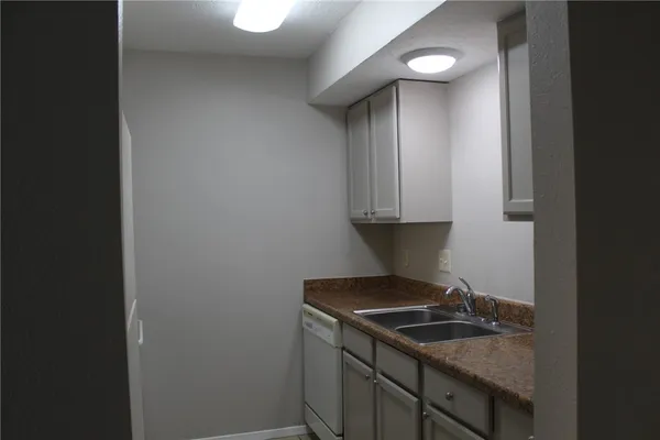 $900 | 2403 Bosque Drive, Unit B, College Station, TX 77845