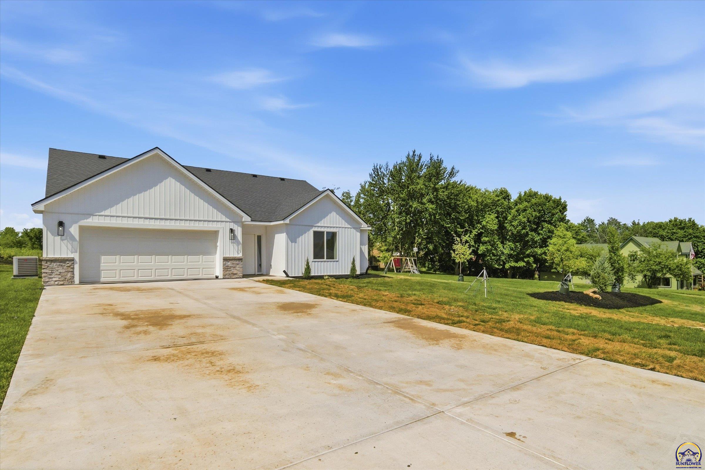 7847 Seneca Lake Road Ozawkie, KS 66070 - Photo 43 of 77
