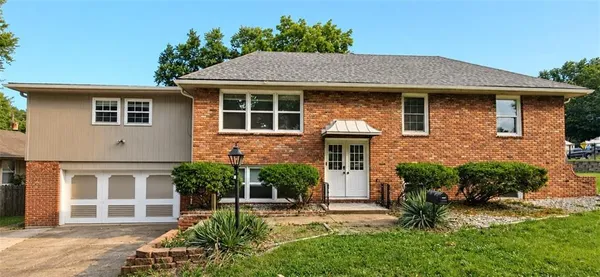 $334,000 | 3900 South Hands Street, Independence, MO 64055
