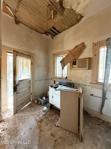 $50,000 | 104 1st Street North, Osyka, MS 39657