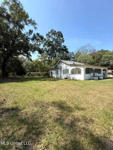 $50,000 | 104 1st Street North, Osyka, MS 39657