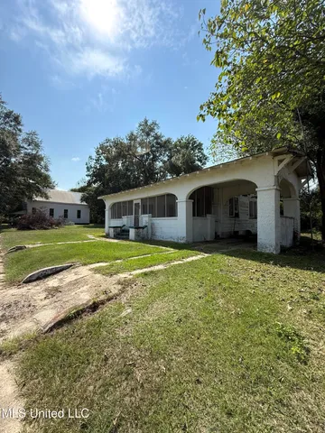 $50,000 | 104 1st Street North, Osyka, MS 39657