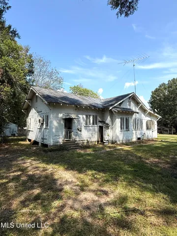 $50,000 | 104 1st Street North, Osyka, MS 39657