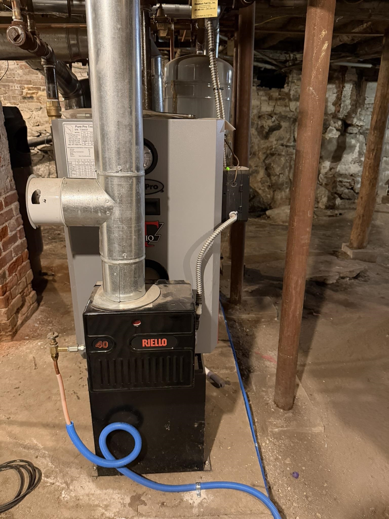 18-20 Elm Street Derry, NH 03038 - Photo 30 of 41