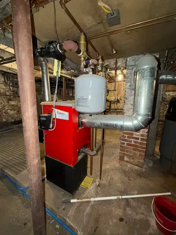 $379,000 | 18-20 Elm Street, Derry, NH 03038