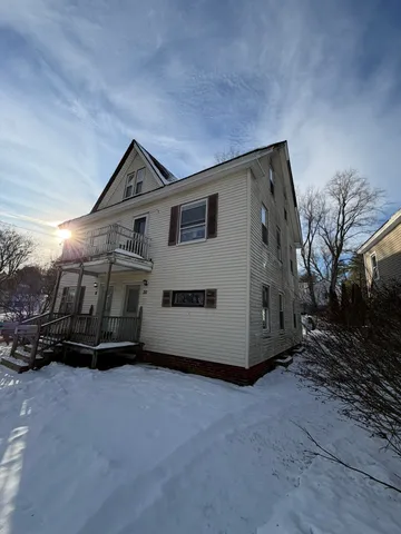 $379,000 | 18-20 Elm Street, Derry, NH 03038