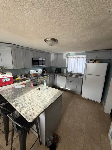 $379,000 | 18-20 Elm Street, Derry, NH 03038