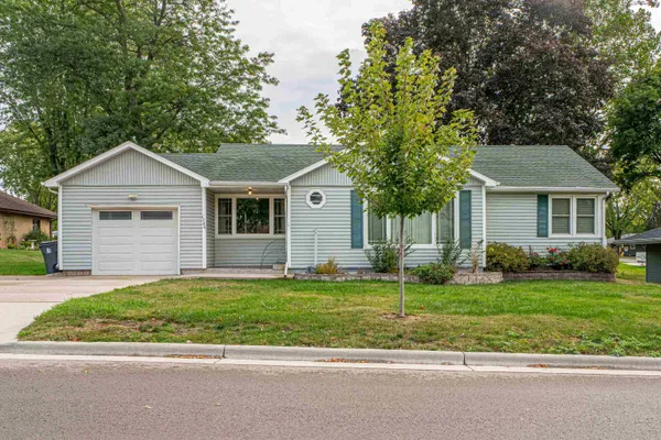 1708 Country, Monroe, WI 53566