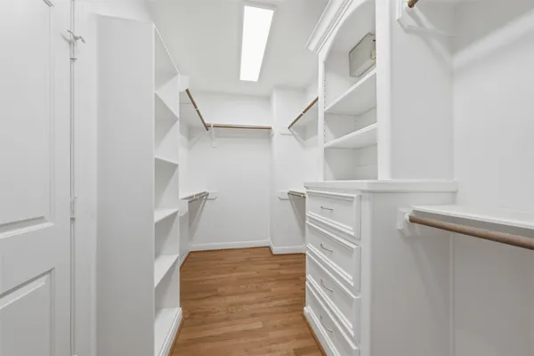 a view of walk in closet