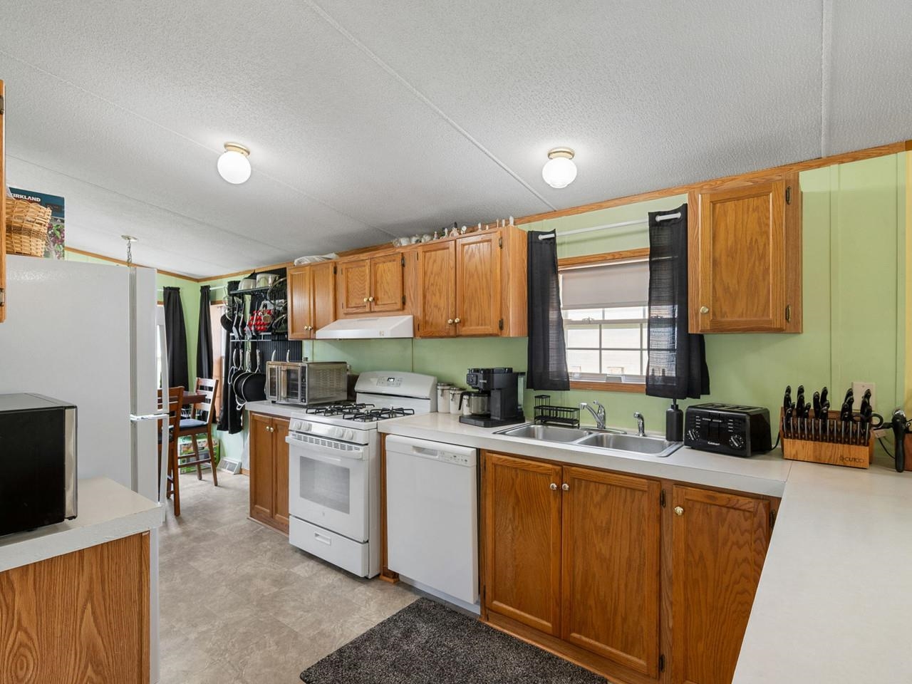 77 Ash Lane Starksboro, VT 05487 - Photo 8 of 42