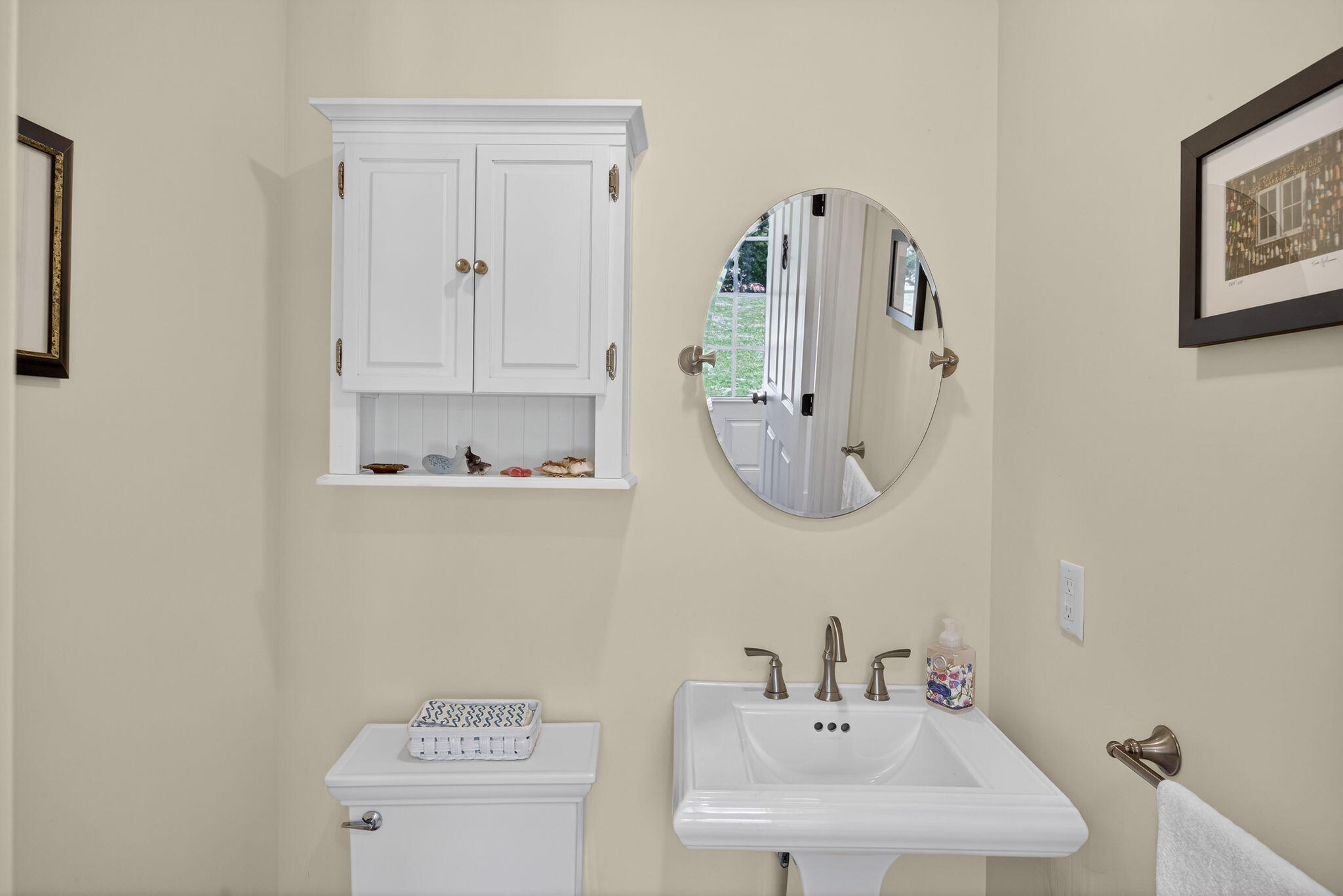 70 Old Queen Anne Road Chatham, MA 02633 - Photo 24 of 61 Powder room
