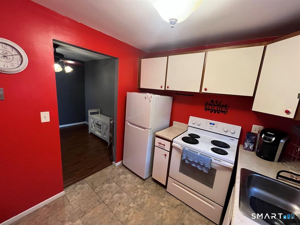 53 Wolcott Hill Road, Unit B17 Wethersfield, CT 06109 - Photo 13 of 24