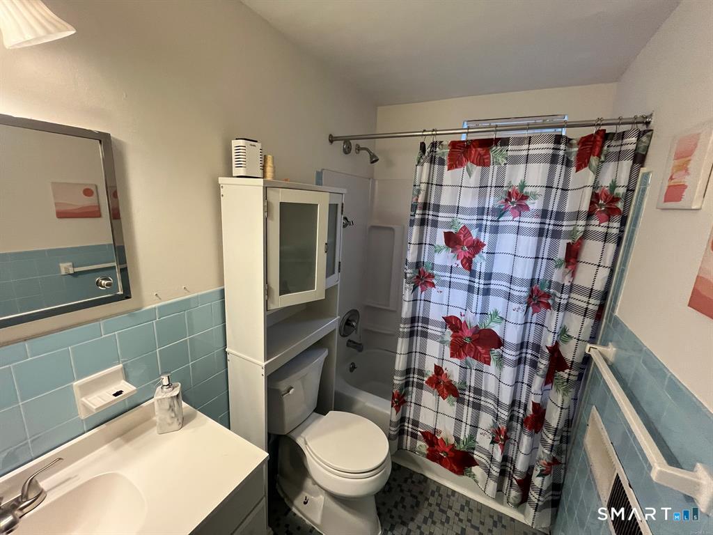53 Wolcott Hill Road, Unit B17 Wethersfield, CT 06109 - Photo 21 of 24