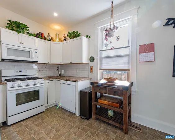 $525,000 | 817 Henry Avenue, Charlottesville, VA 22903