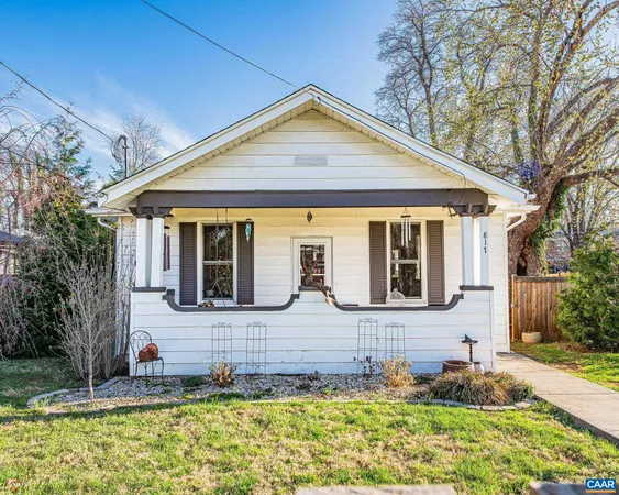 $525,000 | 817 Henry Avenue, Charlottesville, VA 22903