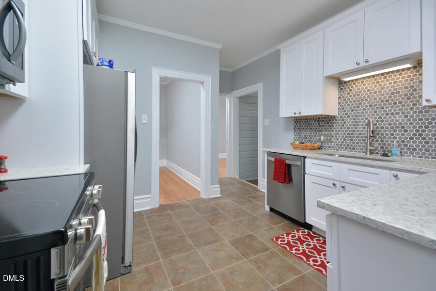 2307 Chapel Hill Road Durham, NC 27707 - Photo 22 of 27