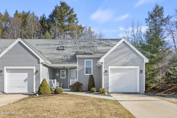 $429,900 | 33 Walden Lane, Pittsfield, MA 01201