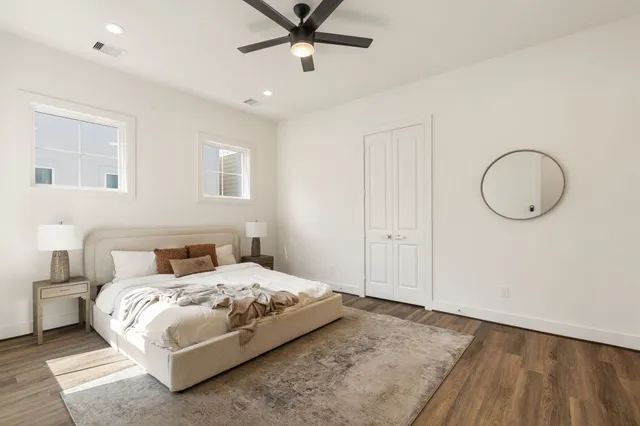 $675,000 | 1138 West 16th Street, Houston, TX 77008