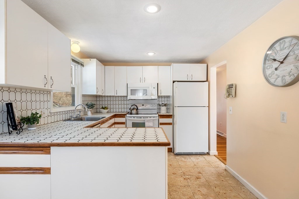 24 Dover Road Millis, MA 02054 - Photo 9 of 27 Gallery Image 9