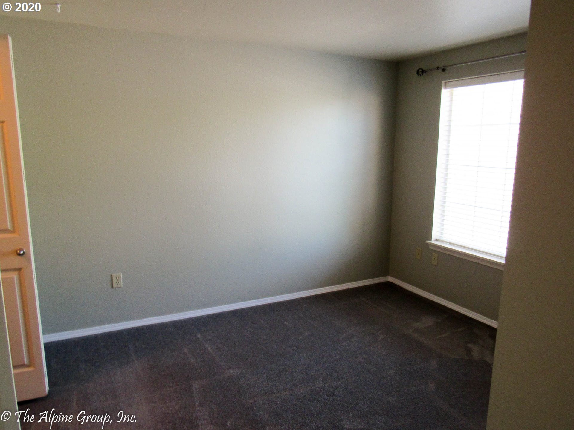 17516 Northwest Springville Road, Unit B17 Portland, OR 97229 - Photo 3 of 17 Gallery Image 3
