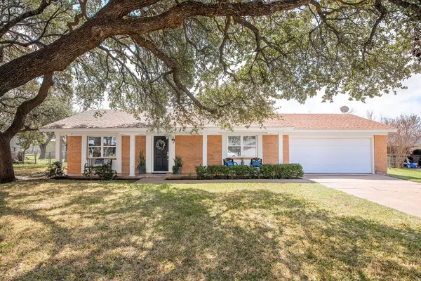 $279,900 | 1013 West 12th Street, Brady, TX 76825