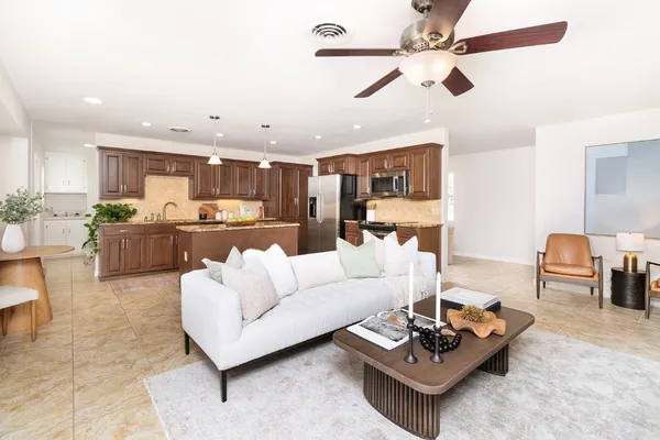 $279,900 | 1013 West 12th Street, Brady, TX 76825