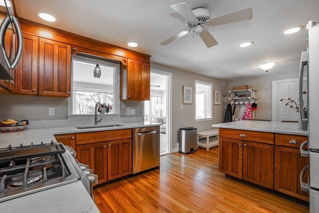 9 Pine Hill Road Framingham, MA 01701 - Photo 4 of 42 Gallery Image 4