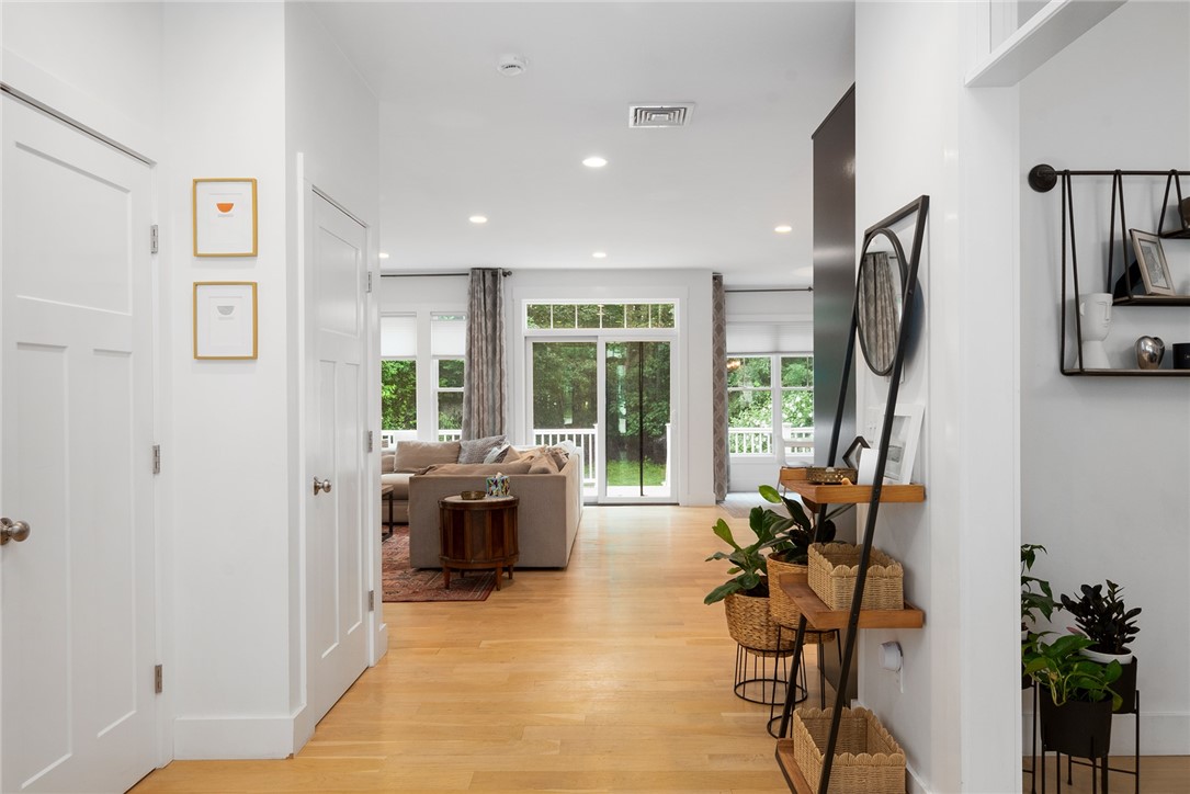 9 River Oak Road Barrington, RI 02806 - Photo 3 of 41 Gallery Image 3