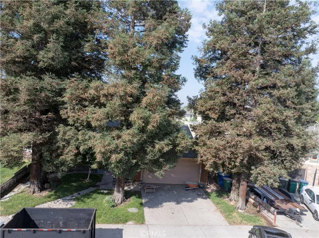 an outdoor space with garden