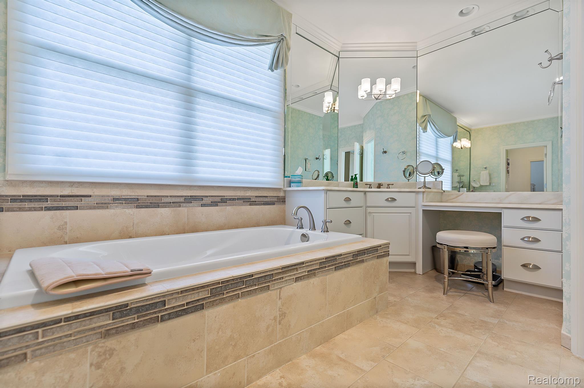 2677 Monarch Court Rochester, MI 48306 - Photo 33 of 43 Gallery Image 33