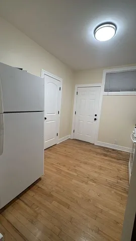 $1,350 | 610 East 74th Street, Unit 2B, Chicago, IL 60619