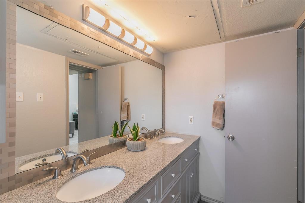 5750 Phoenix Drive, Unit 22 Dallas, TX 75231 - Photo 10 of 19